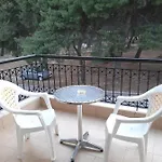 Ξενοδοχείο με διαμερίσματα Loxandra 3*