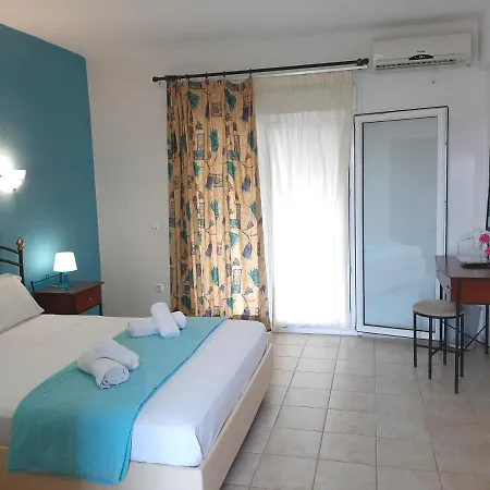 Loxandra Aparthotel 3*
