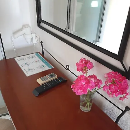 Loxandra Aparthotel