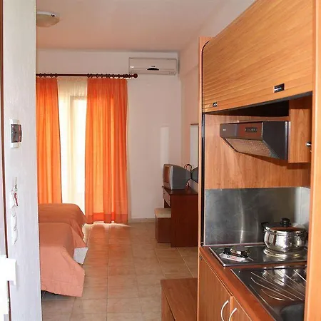 Loxandra Aparthotel 3*