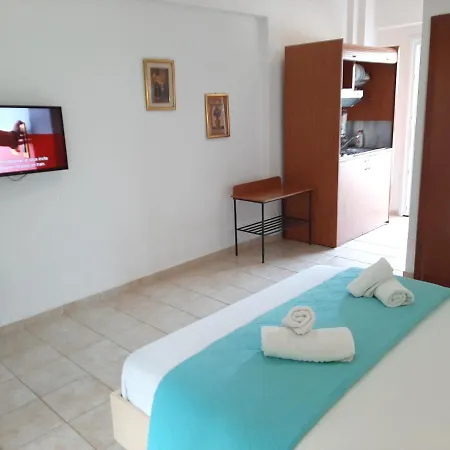 Loxandra Aparthotel 3*