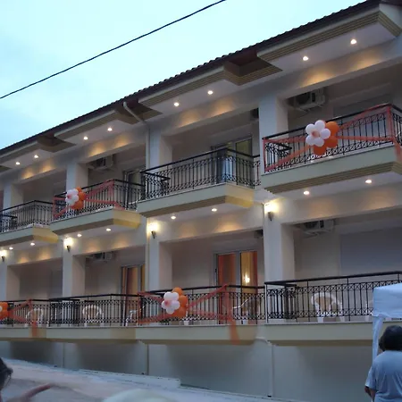 Loxandra Aparthotel 3*